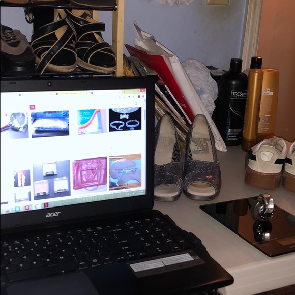 Working Hard Selling And Shipping!! - Picture 3 of 3